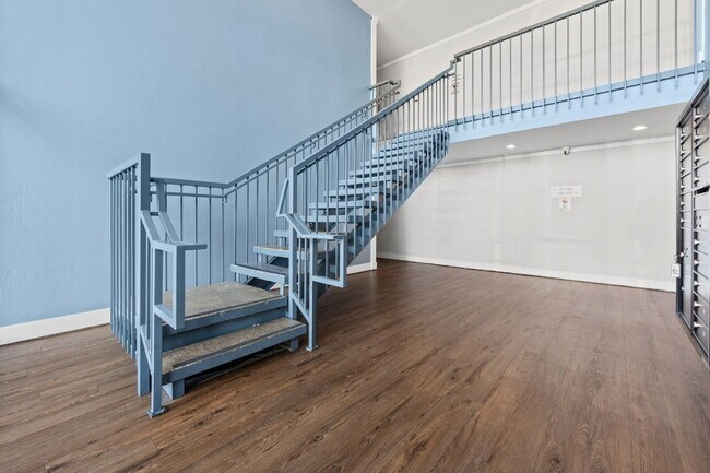 Building Photo - 6120 Decena Dr