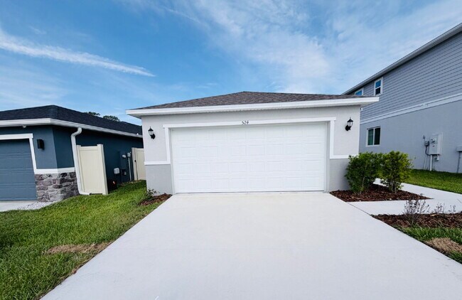 Building Photo - 524 Carya Wy