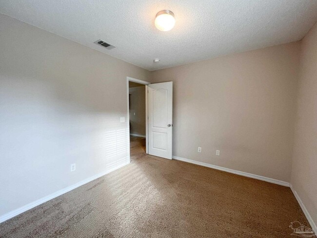 Building Photo - 705 Mozingo Ln