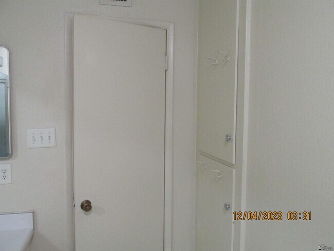 Building Photo - 2150 S Avenue A