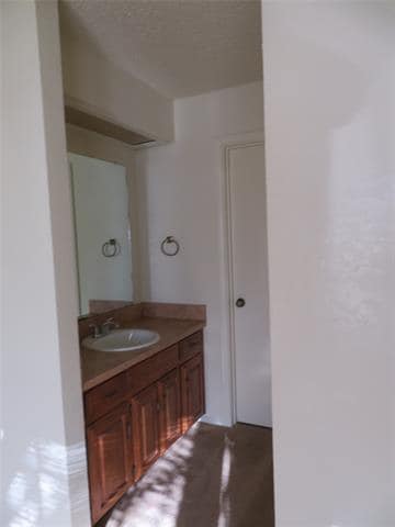 Building Photo - 1903 Spindletop Dr