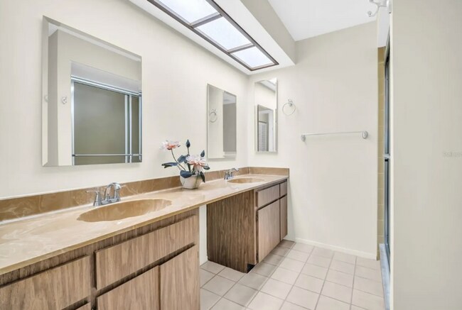 Building Photo - MUST BE 55+ TO RENT THIS CONDO