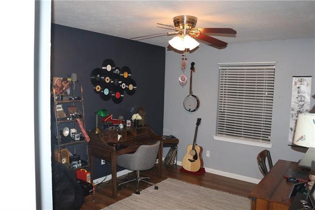 Building Photo - 5425 Slay Dr