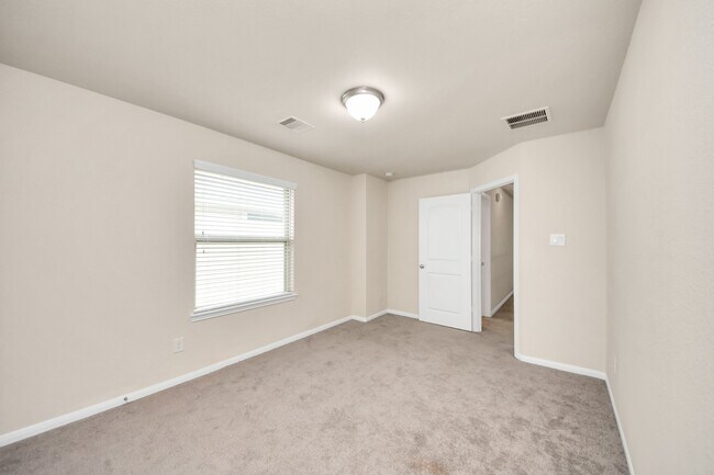 Building Photo - 2714 Birchwood Meadow Ct