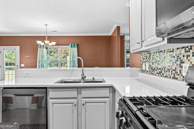 Building Photo - 1141 Whispering Lakes Trail