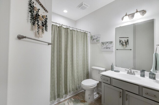 Building Photo - Amazing Rental Coming Soon (Late October-2...