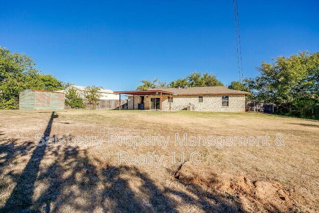 Building Photo - 1113 Gifford Dr