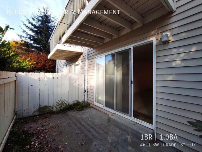 Building Photo - 4611 SW Luradel St