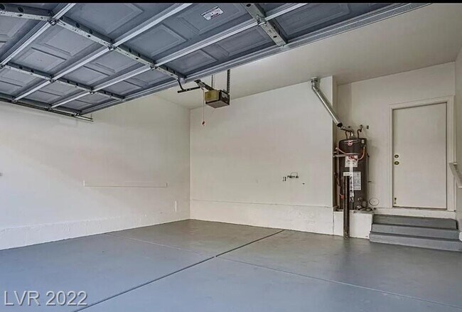 Building Photo - 1200 Valerio Ln