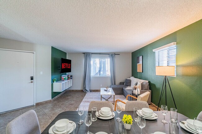 Building Photo - 8550 E McDowell Rd