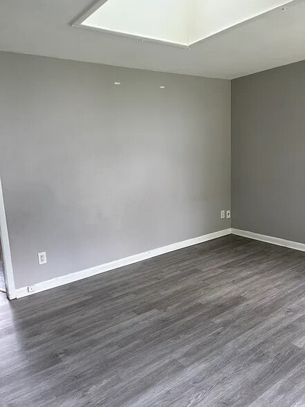 Building Photo - 122 Grace St