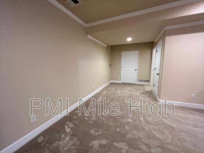 Building Photo - 15501 E 112th Ave