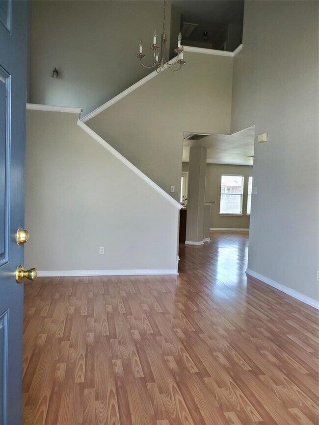 Building Photo - 3701 Holden Ct
