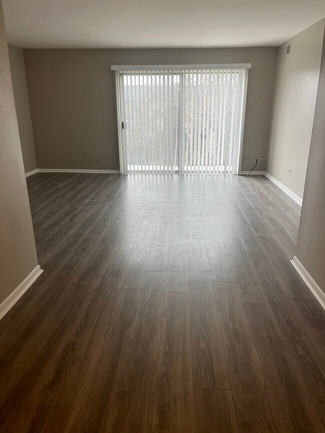 Building Photo - 10701 Keating Ave