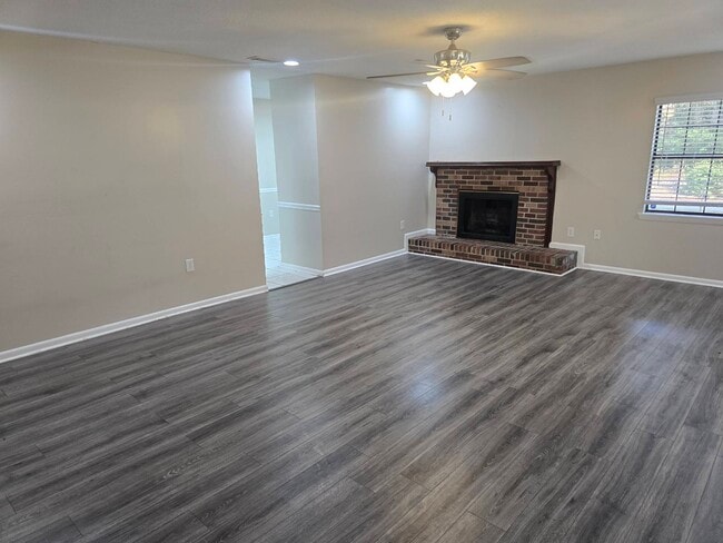 Building Photo - 763 Dunlevie Rd