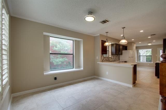 Building Photo - 333 Parkway Blvd