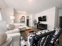 Building Photo - 1029 3rd St