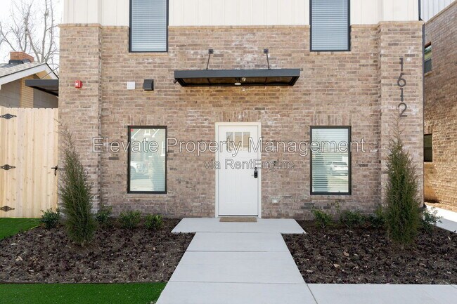 Building Photo - 1612 NW 17th St