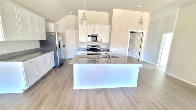 Building Photo - 418 Wydown Dr