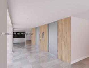 Building Photo - 801 N Venetian Dr