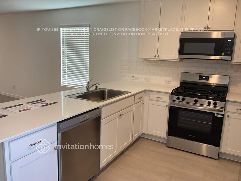 Building Photo - 1205 Canyon Wren Dr