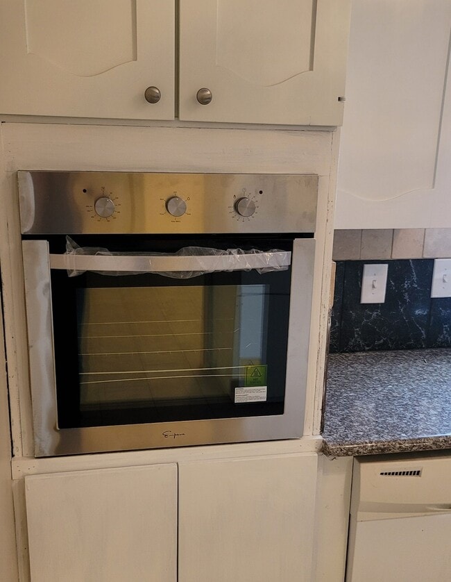 Building Photo - 11001 Sherry Ln