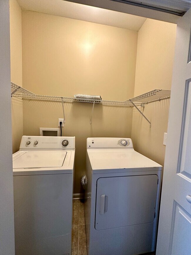 Building Photo - Long Term Rental - Summerville, South Carolina