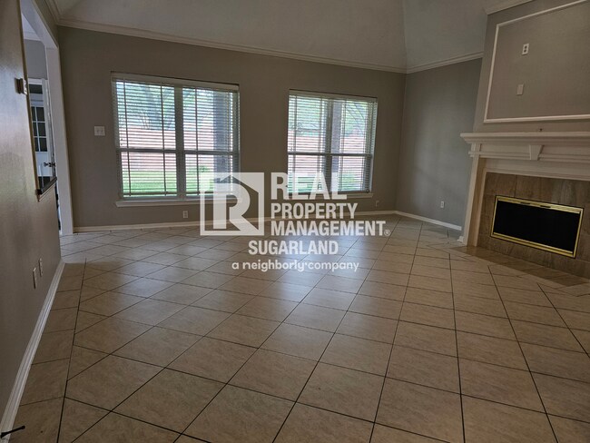 Building Photo - Elegant Living & Modern Comfort in Lexington Creek