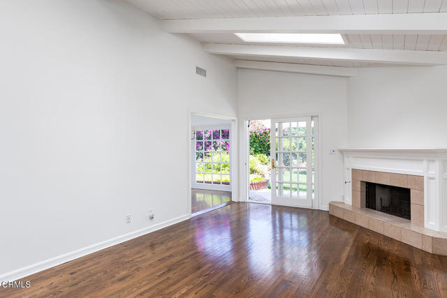 Building Photo - 4650 Encinas Dr