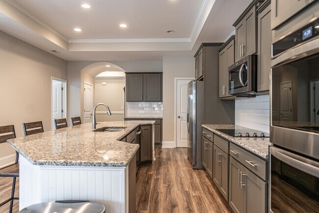 Building Photo - 153 Keowee Cir