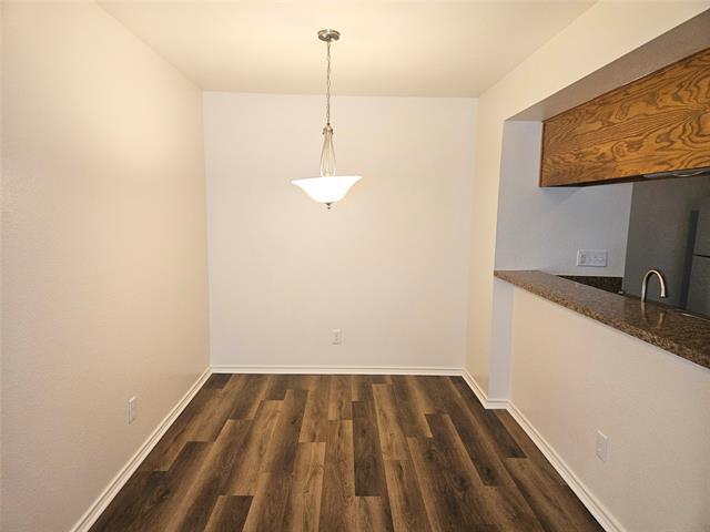 Building Photo - 508 E Denton Dr