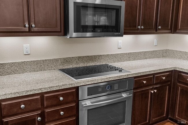 Building Photo - 524 Diamond Hills Dr