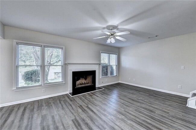 Building Photo - 3460 Maple Terrace Dr