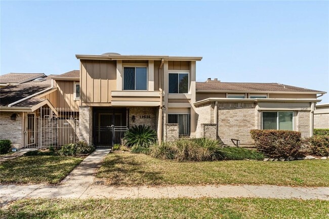 Primary Photo - 11614 Village Pl Dr