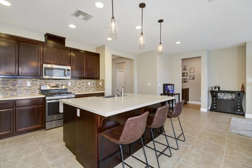 Building Photo - 6200 Crosshaven Ct