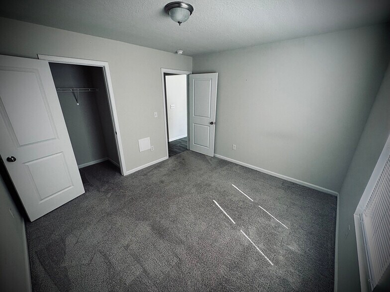 Building Photo - 58 Cool Breeze Lp