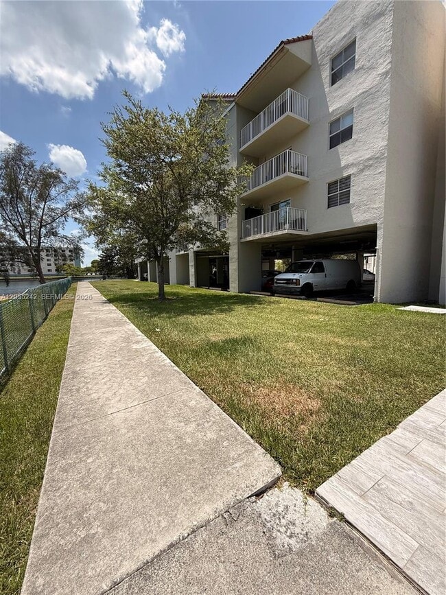 Building Photo - 8240 SW 210th St