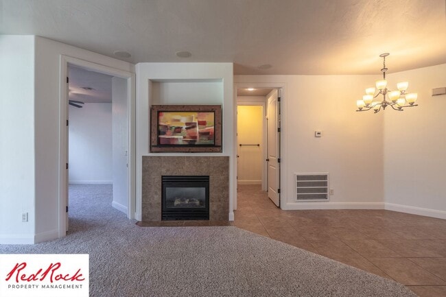 Building Photo - Remarkable 3 Bedroom Condo Next to Sunbroo...
