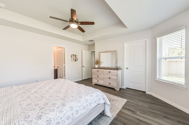 Building Photo - 5522 Briana Dee Dr