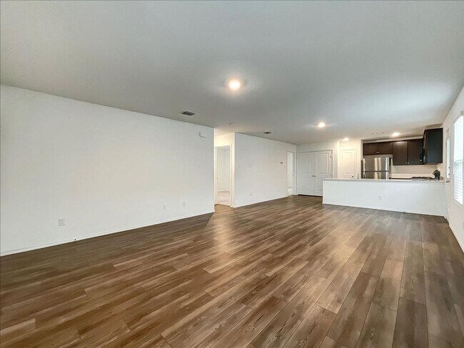 Building Photo - 7509 Jackrabbit Ave