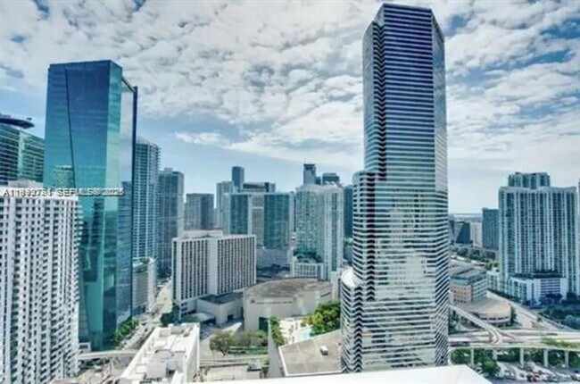 Building Photo - 151 SE 1st St