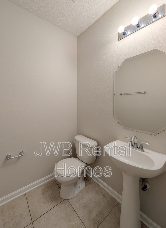 Building Photo - 625 Oakleaf Plantation Pkwy