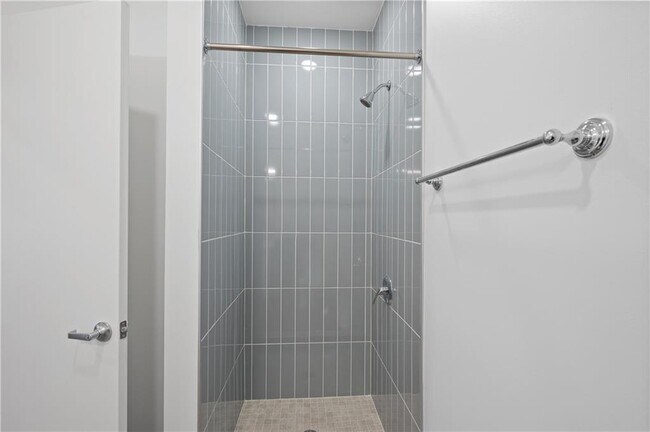 Building Photo - 456 Flat Shoals Ave SE