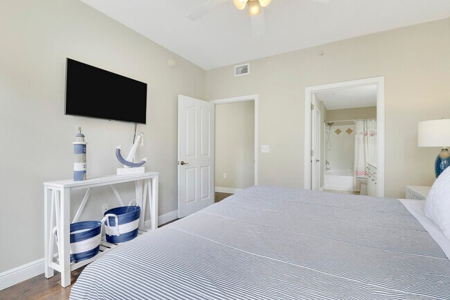 Building Photo - 276 Murcia Dr