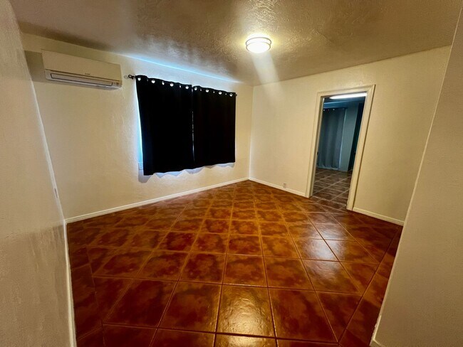 Building Photo - Charming 3-Bedroom Home for Rent in Landers, CA w SPA