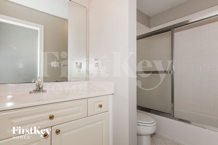Building Photo - 6105 Creft Cir