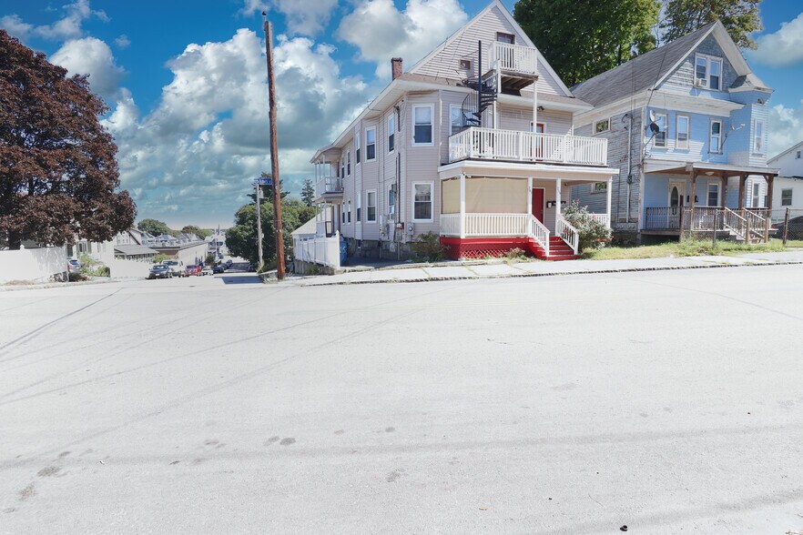 Building Photo - 267 Ames St