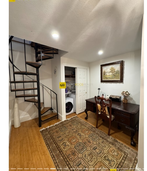 Building Photo - 437 Marlborough St