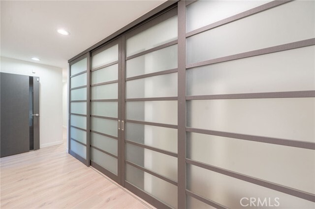 Building Photo - 3331 Oakmont View Dr