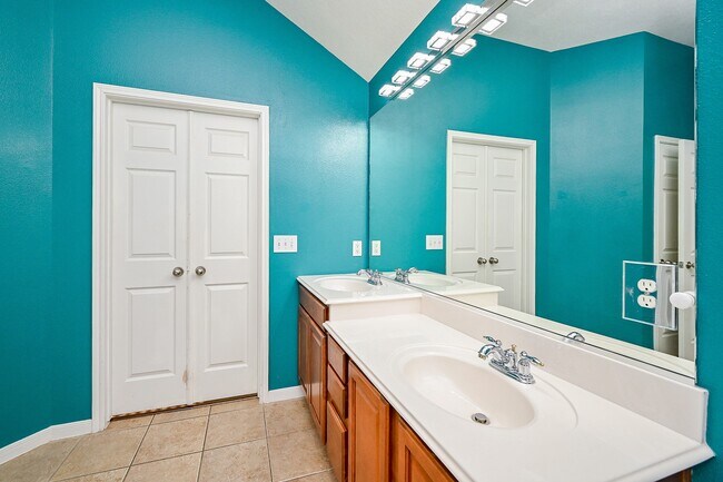 Building Photo - 2726 Redwick Dr